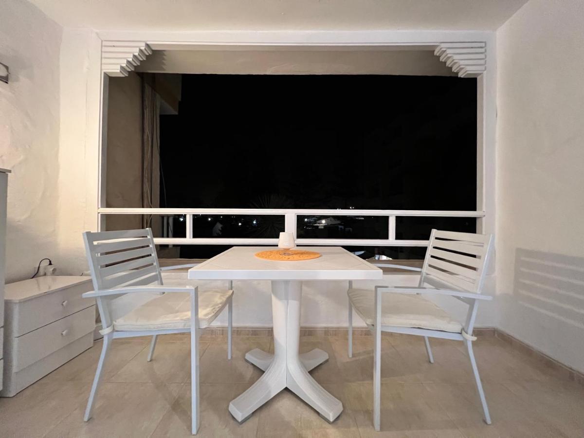 Yumbo Sunset Suite Tanife - 50M From Yumbo ปลายา เดล อิงเกลส ภายนอก รูปภาพ