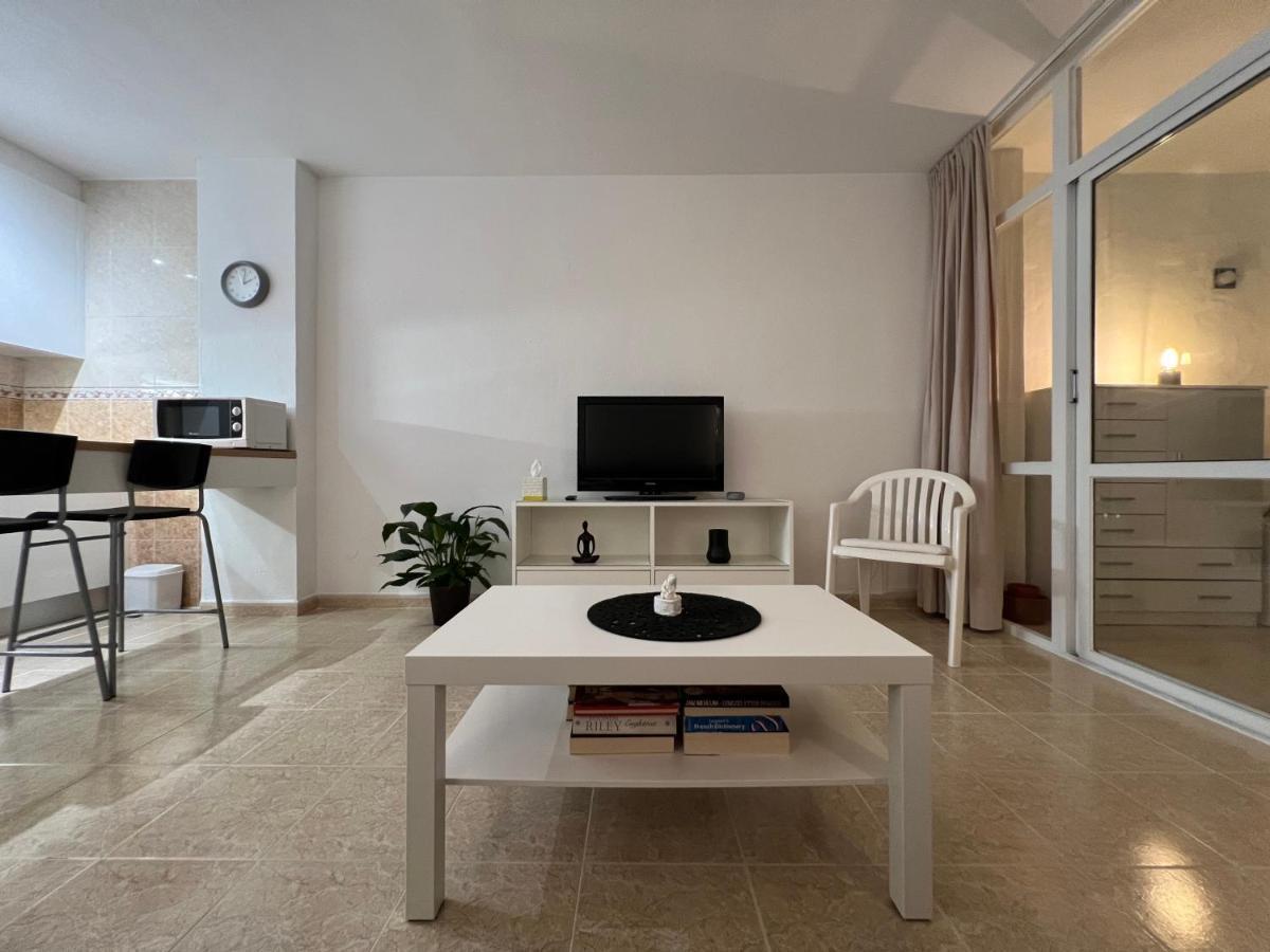 Yumbo Sunset Suite Tanife - 50M From Yumbo ปลายา เดล อิงเกลส ภายนอก รูปภาพ